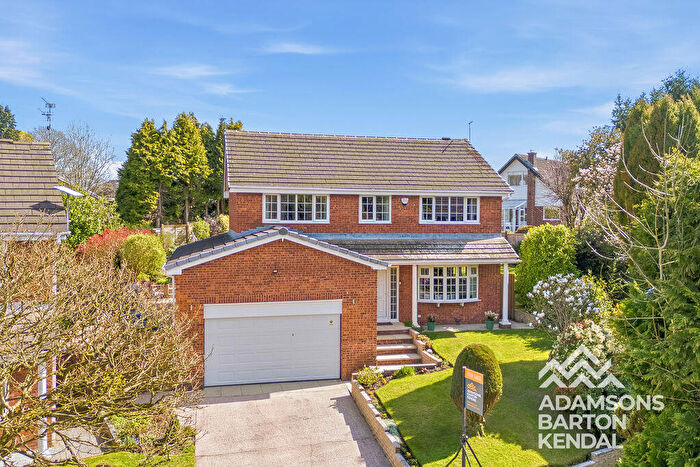 4 Bedroom Detached House For Sale In Tyrone Drive, Bamford, OL11