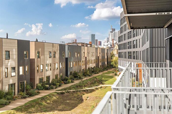 1 Bedroom Apartment To Rent In District Lofts, Climate Innovation District, LS9