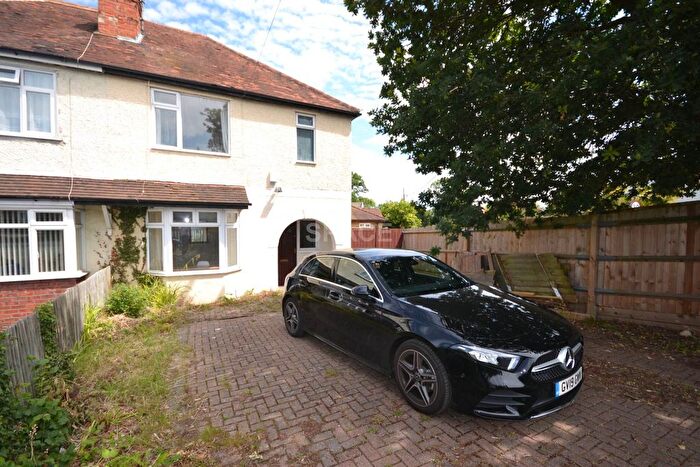 3 Bedroom Semi-Detached House To Rent In Wokingham Road, Earley, RG6
