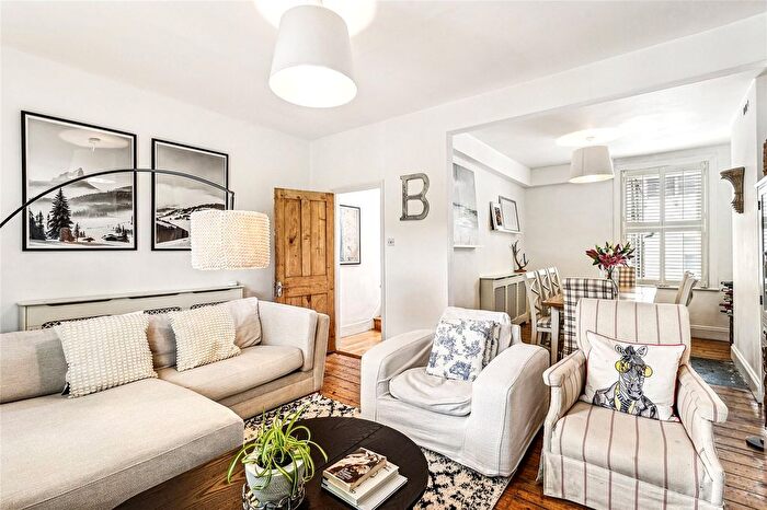 4 Bedroom Terraced House To Rent In Goldsboro Road, London, SW8