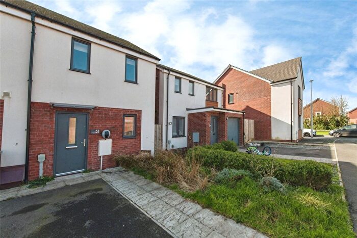 2 Bedroom End Terrace House For Sale In Channings Drive, Tithebarn, Exeter, Devon, EX1