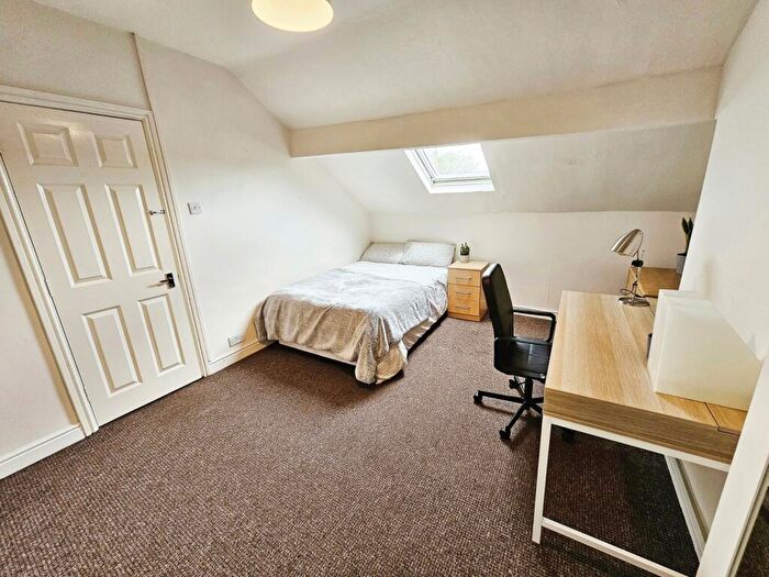 1 Bedroom Terraced House To Rent In Trelawn Terrace, Headingley, Leeds, LS6