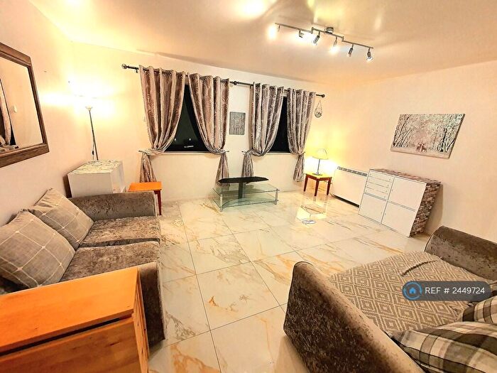 1 Bedroom Flat To Rent In Horseferry Road, London, E14