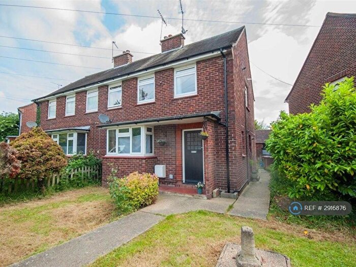 1 Bedroom Maisonette To Rent In Fox Crescent, Chelmsford, CM1