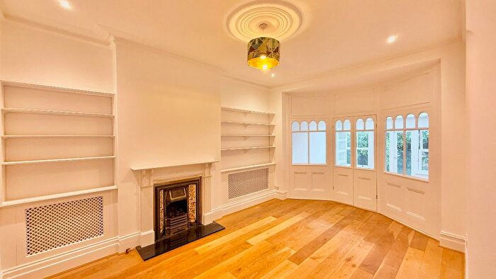 4 Bedroom Terraced House To Rent In Alexandra Park Road, London, N10
