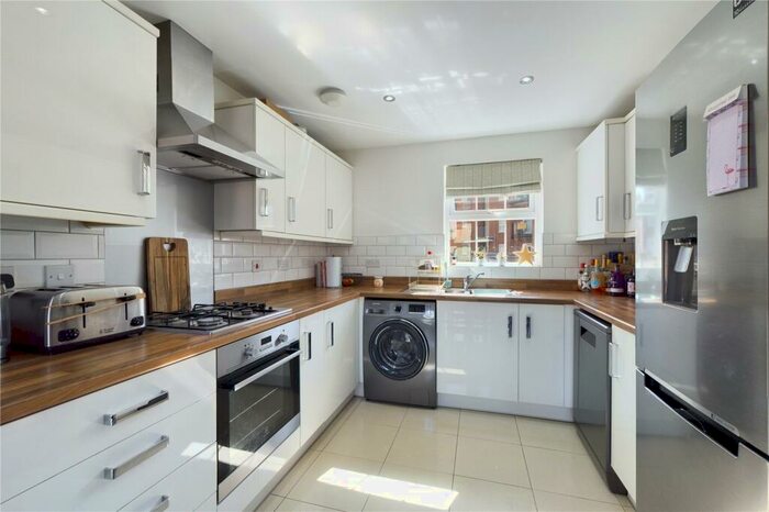 3 Bedroom Semi-Detached House To Rent In Anderson Road, Biggleswade, Bedfordshire, SG18