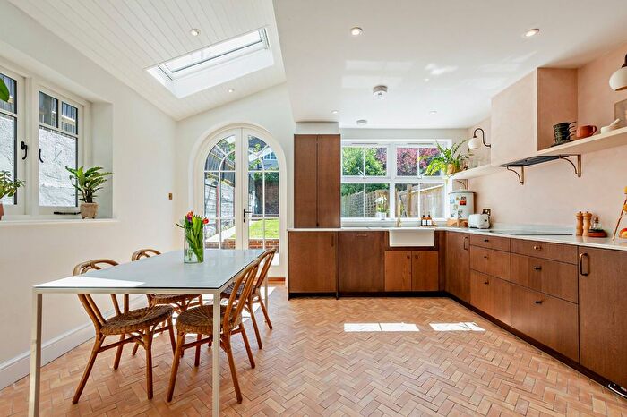 4 Bedroom Semi Detached House For Sale In Argyle Road, Sevenoaks, Kent, TN13