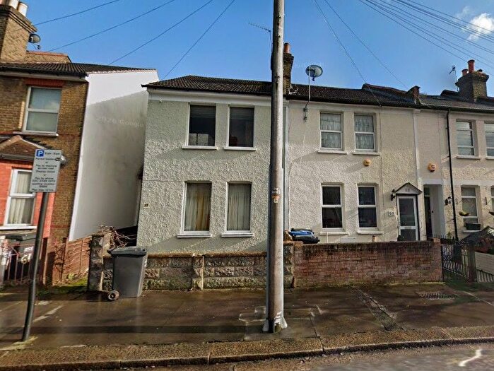 3 Bedroom Terraced House To Rent In Pemdevon Road, Croydon, CR0