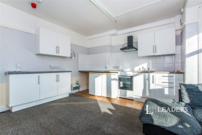 2 Bedroom Flat To Rent In South Parade, Skegness, Lincolnshire, PE25