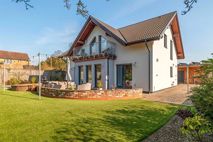 5 Bedroom Detached House For Sale In Grange Lane, Ingham, Lincoln, LN1