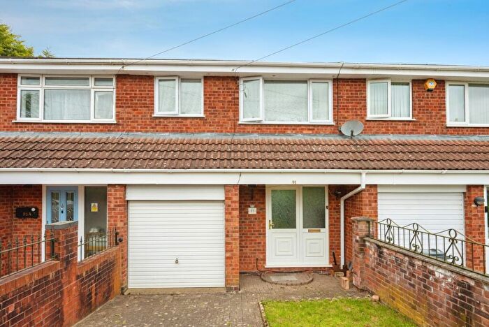 3 Bedroom House For Sale In Heathside Drive, Birmingham, West Midlands, B38