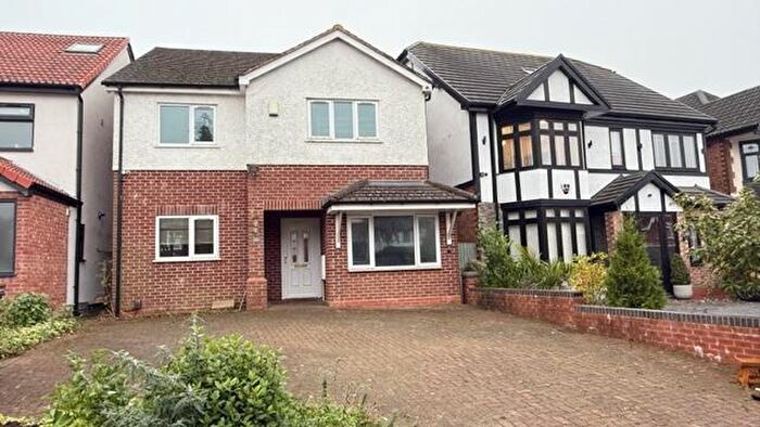 5 Bedroom Detached House To Rent In Hamlet Road, Birmingham, B28
