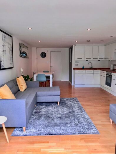 2 Bedroom Apartment To Rent In Squirries Street, London, E2