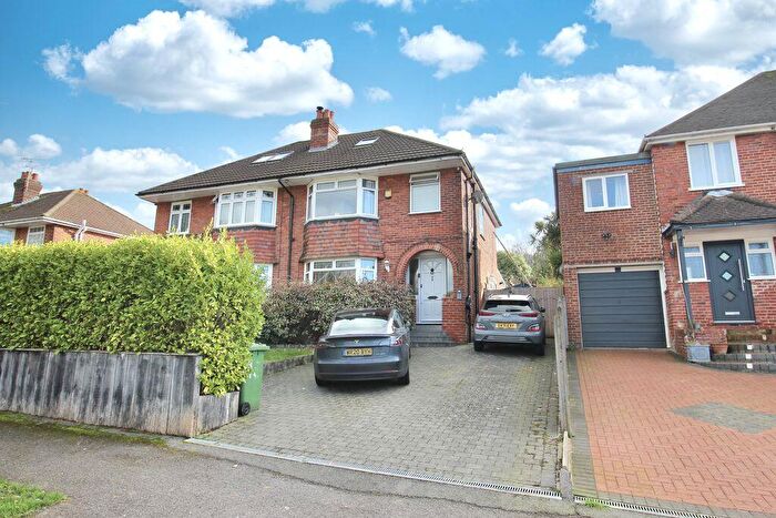 3 Bedroom Semi Detached House For Sale In Glenfield Avenue, Bitterne, SO18