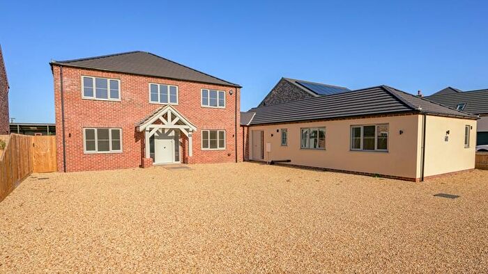 6 Bedroom Detached House For Sale In Spencer Drove, Guyhirn, Wisbech, Cambs, PE13