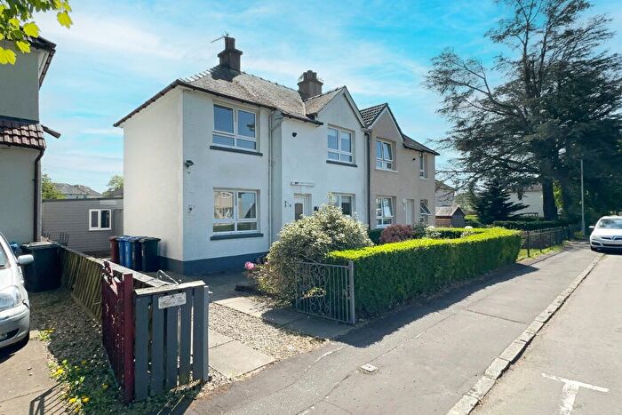 3 Bedroom Semi-Detached House For Sale In Pine Road, Mountblow, G81