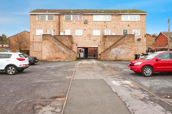 3 Bedroom Flat For Sale In Elston Mews, Nottingham, Nottinghamshire, NG3