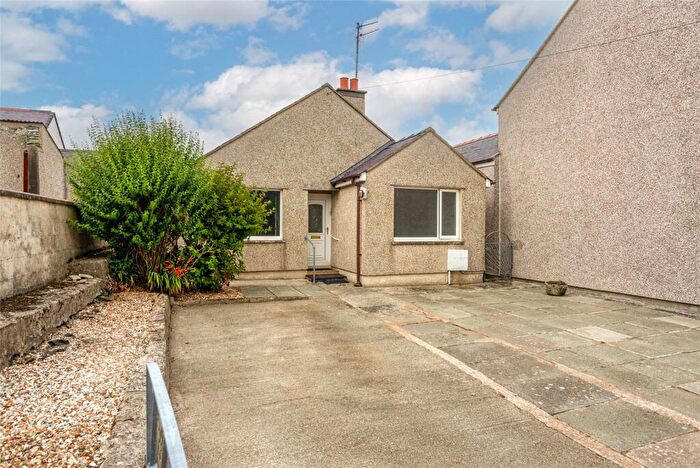3 Bedroom Bungalow For Sale In High Terrace, Holyhead, Isle Of Anglesey, LL65