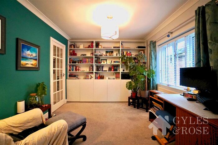 4 Bedroom Detached Bungalow For Sale In School Road, Langham, Colchester, CO4