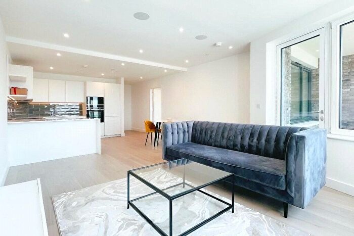 2 Bedroom Flat To Rent In The Cross, New Tannery Way, SE1