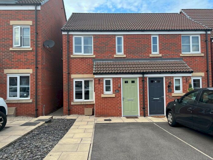 2 Bedroom House To Rent In Shepherd Way, Royston, Barnsley, S71