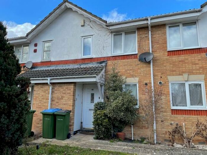 Houses for sale & to rent in SE2 9AT, Godstow Road, Abbey Wood London