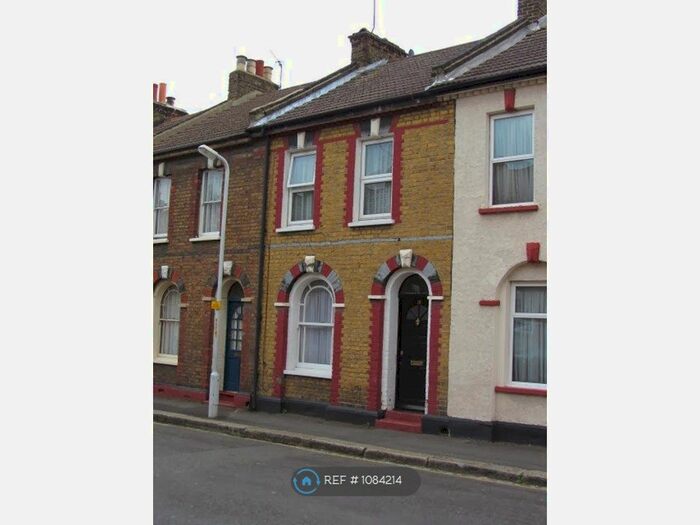 2 Bedroom Terraced House To Rent In Berkley Road, Gravesend, DA12
