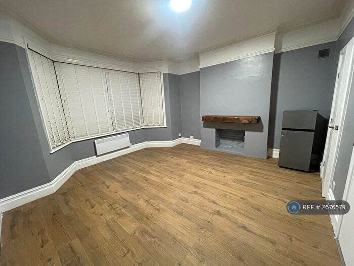 Studio To Rent In Harrow View, Harrow, HA1