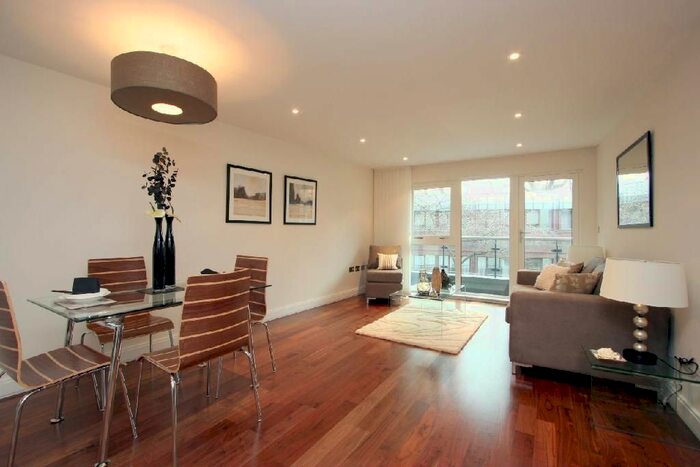 2 Bedroom Flat To Rent In Clerkenwell Road, Clerkenwell, London, EC1M