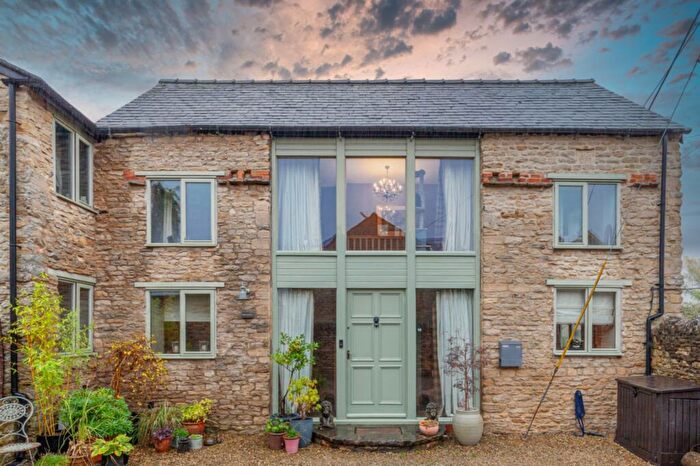 3 Bedroom Barn Conversion For Sale In Bates Lane, Souldern, OX27