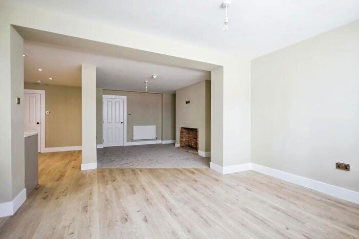 2 Bedroom Apartment To Rent In Burlington Place, Eastbourne, BN21