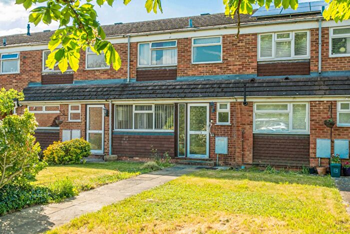 3 Bedroom Terraced House For Sale In Kennedy Drive, Pangbourne, Reading, Berkshire, RG8