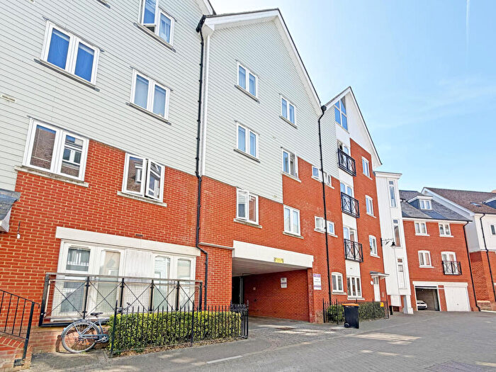2 Bedroom Flat For Sale In Back Lane, Canterbury, CT1