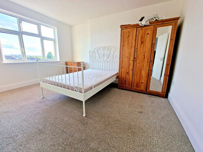 Studio To Rent In Dollis Hill Lane, London, NW2