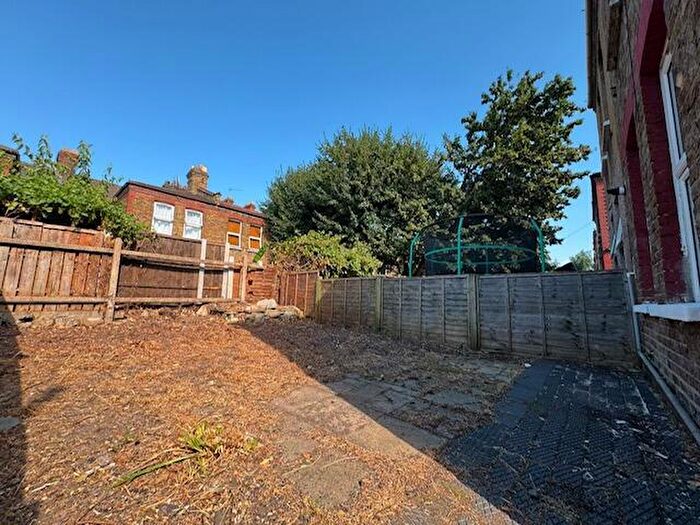 2 Bedroom House To Rent In Perth Road, London, E10