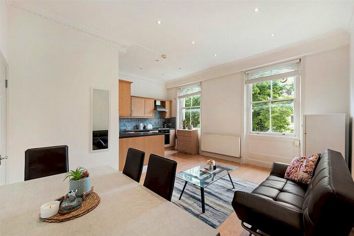 2 Bedroom Flat To Rent In Talbot Square, London, W2