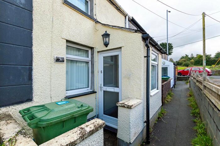 2 Bedroom Terraced House For Sale In Llaingro Terrace, Llanrug, Gwynedd, LL55