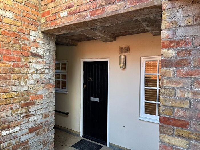 Studio To Rent In Newlands, Daventry, Northamptonshire, NN11