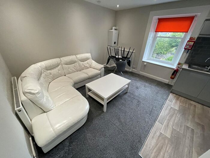 3 Bedroom Flat To Rent In Dundee, DD2