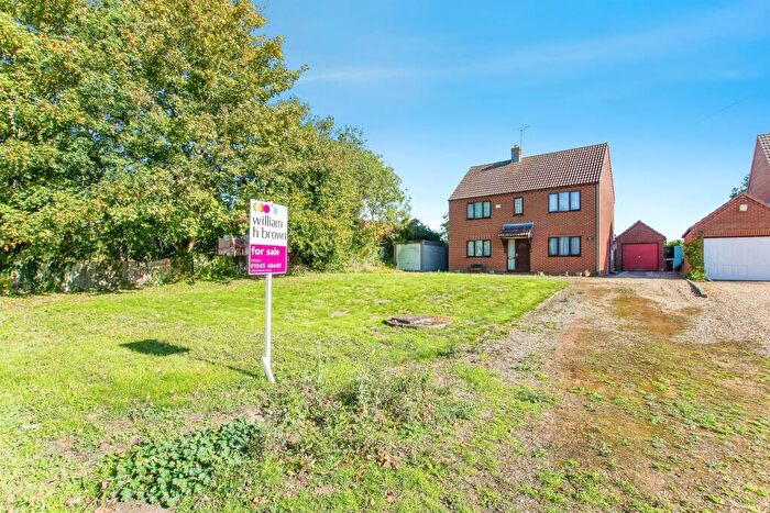 3 Bedroom Detached House For Sale In Chalk Road, Walpole St. Peter, Wisbech, PE14