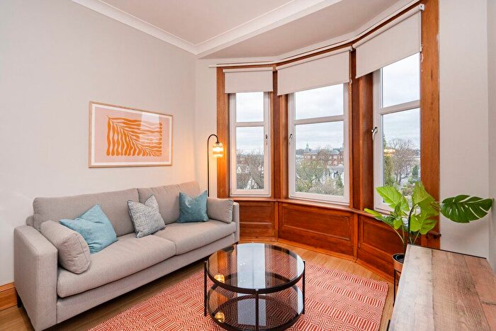 2 Bedroom Flat To Rent In Dumbarton Road, Whiteinch, Glasgow, G14