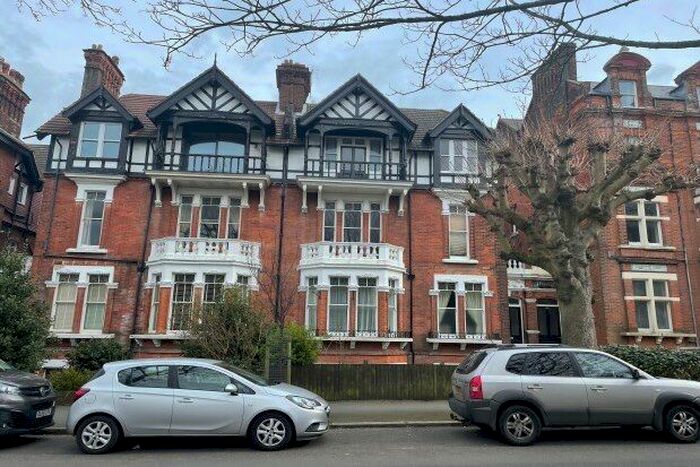 2 Bedroom Flat To Rent In Castle Hill Avenue, Folkestone, CT20