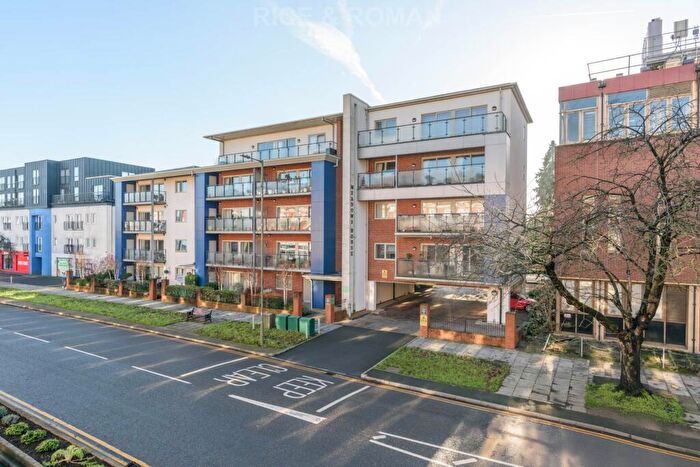 2 Bedroom Retirement Property For Sale In Meadows House, Walton On Thames, KT12