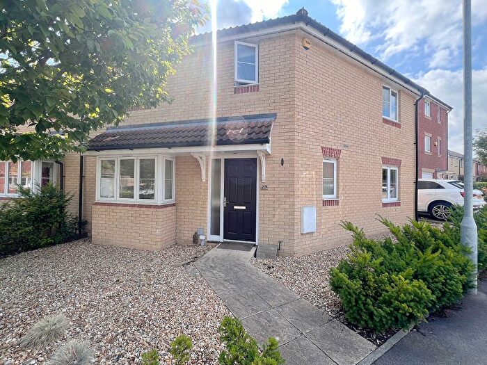 3 Bedroom Property To Rent In Woodvale Road, Farnborough, GU14