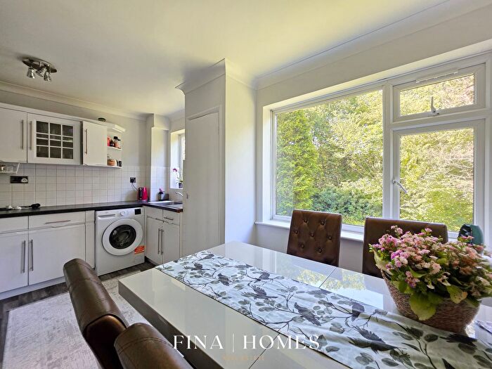 2 Bedroom Maisonette For Sale In Tyron Way, Sidcup, DA14