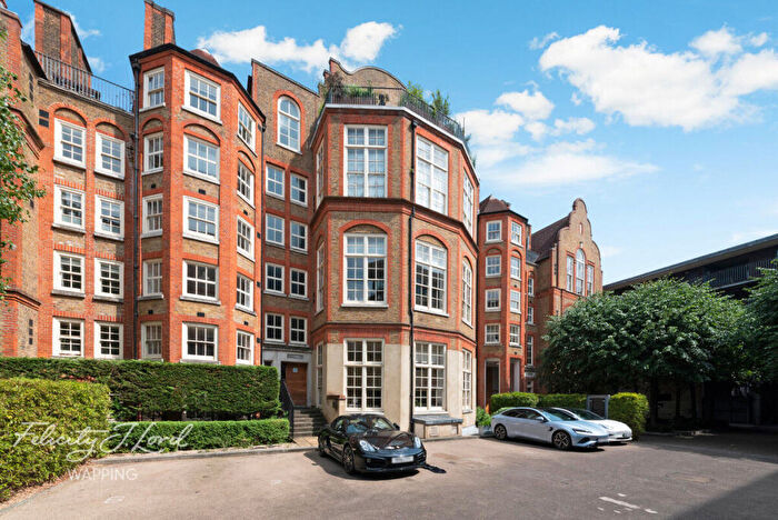 2 Bedroom Apartment For Sale In Clarke Street, London, E1