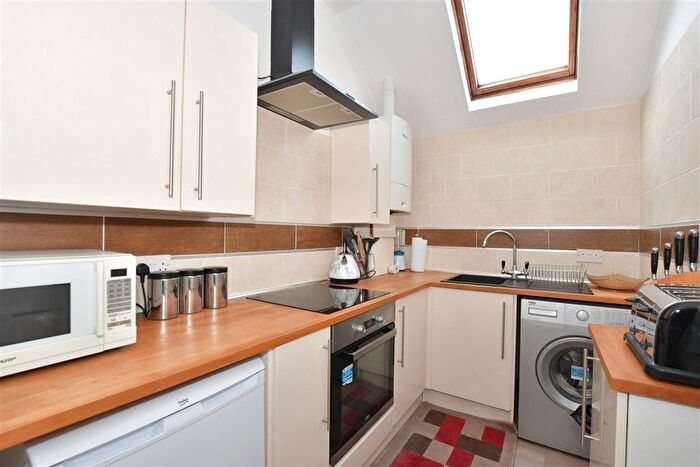 1 Bedroom Flat For Sale In St. Boniface Road, Ventnor, Isle Of Wight, PO38