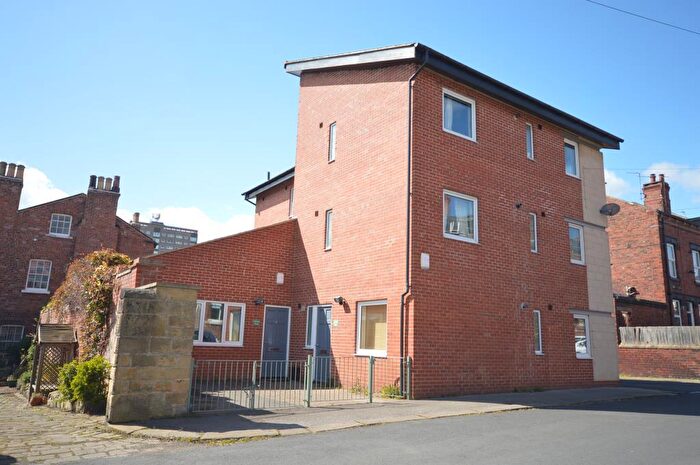 1 Bedroom Apartment To Rent In Methley Place, Chapel Allerton, Leeds, West Yorkshire, LS7