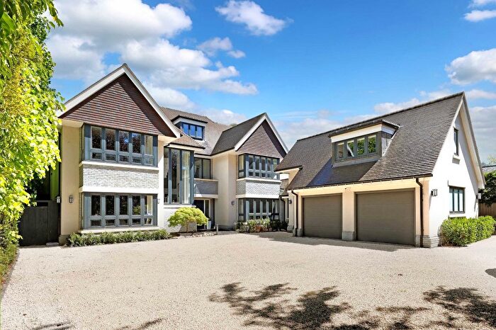 6 Bedroom Detached House To Rent In Penn Road, Beaconsfield, Buckinghamshire, HP9