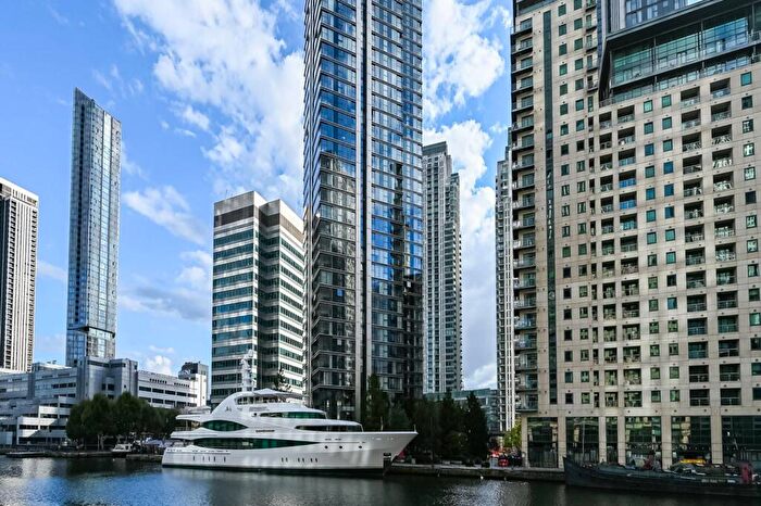 1 Bedroom Flat For Sale In Marsh Wall, Canary Wharf, London, E14